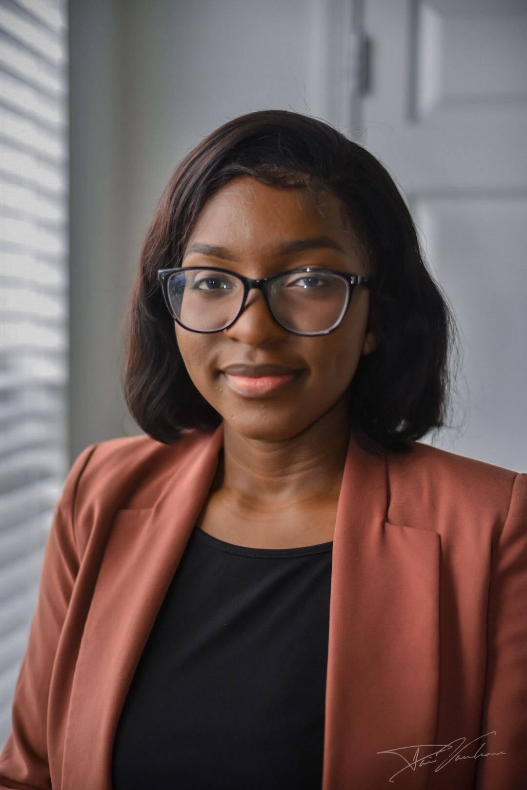 USM Honors College Alumna, Whose Thesis is Published in Scientific Journal, Praises University’s “Vibrant Community of Scholars”