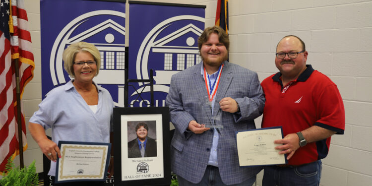 Kellum inducted into Co-Lin Simpson County Center Hall of Fame