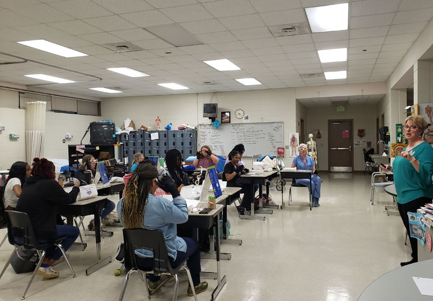 UMMC Speaks to Health Science Students on Aging