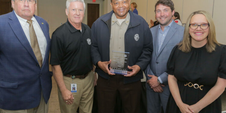 Mississippi State Parks awarded Keep Mississippi Beautiful Award