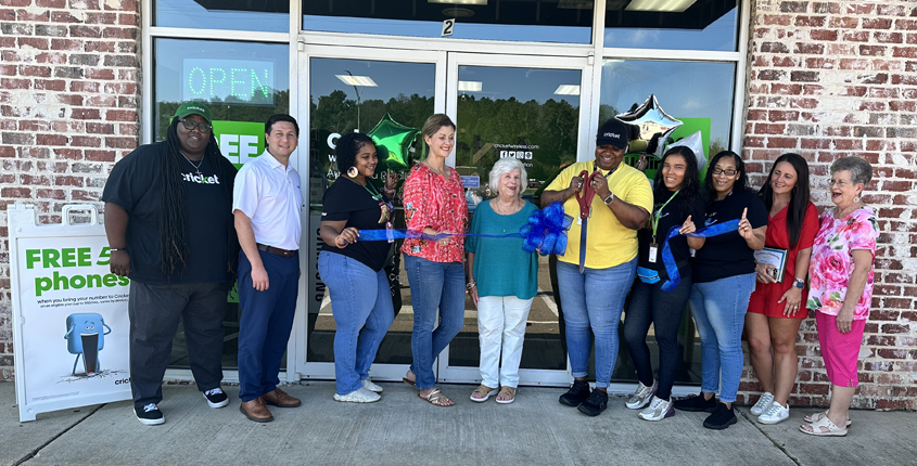 Celebrating Cricket Wireless in Magee – MageeNews.com