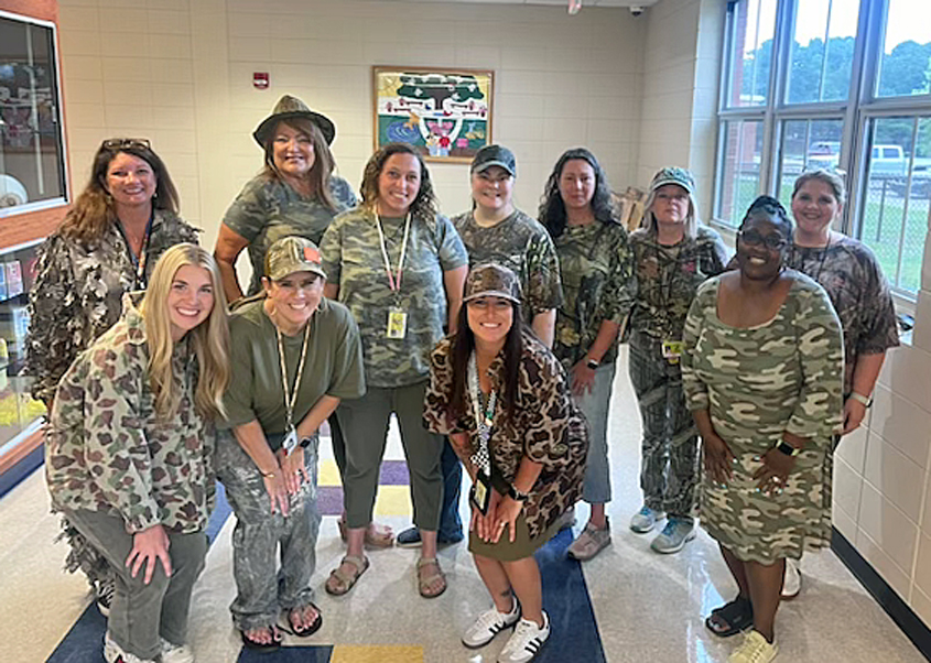 Mendenhall Staff “hunting down the Trojans”