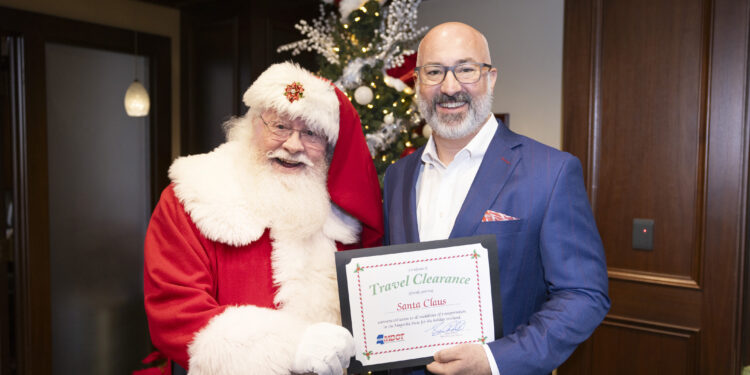 Santa Claus officially cleared for travel by MDOT
