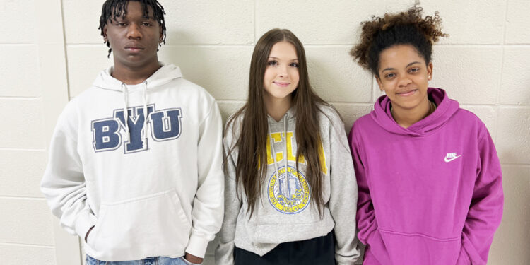 8 Mendenhall High School Business Marketing & Finance students advance to the semi-final round of the Southern Entrepreneurial Program
