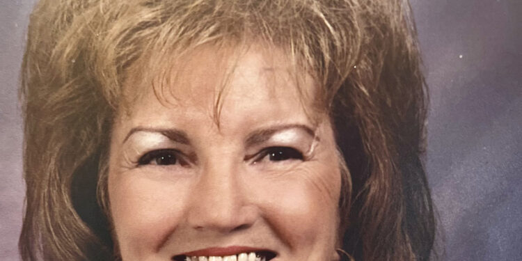 Linda Hooks Smith