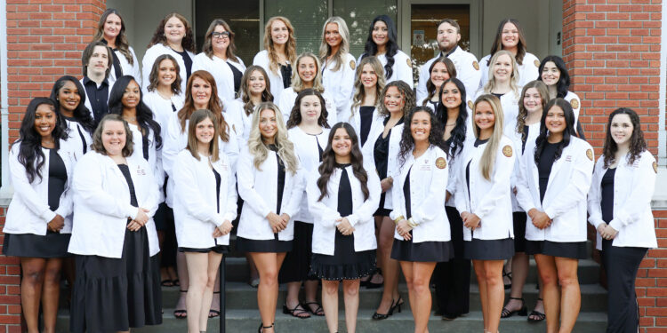 Jones College A.D. Nursing Graduates Celebrate Milestone at Pinning Ceremony