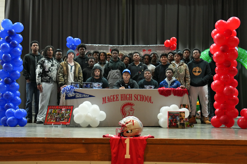Braden Gregory Signs Football Scholarship with Co-Lin Community College