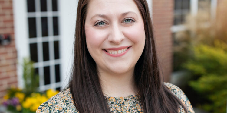 Peoples Bank promotes Sarah Baughman to Bank Officer and Assistant Branch Manager