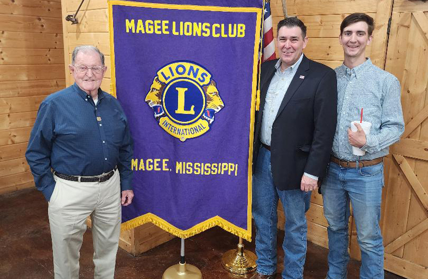 Commissioner Andy Gipson Speaks to Magee Lions Club