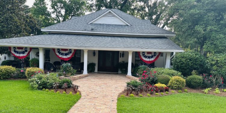 Fly our Country’s Flag!
