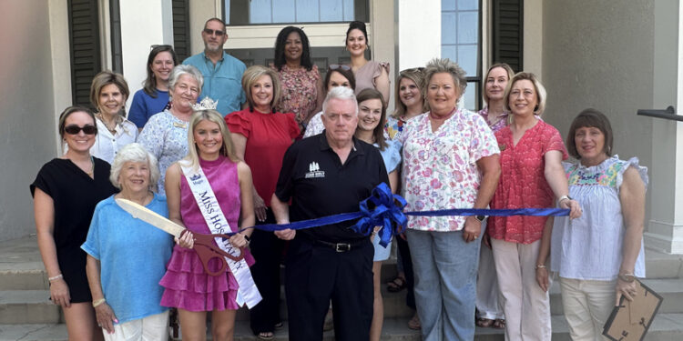 Magee Chamber of Commerce Welcomes Pine Belt Dyslexia Services