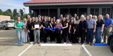 Simpson County Veterinary Services Celebrates Ribbon Cutting