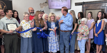 Wood Insurance Agency Celebrates Grand Re-Opening on Main Street