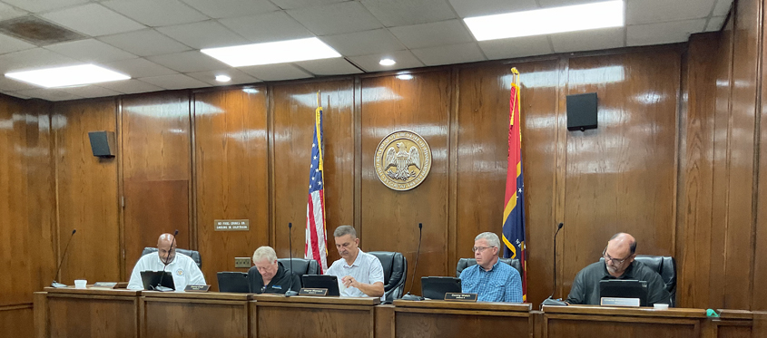 Supervisors Hear Department and Economic Development Reports