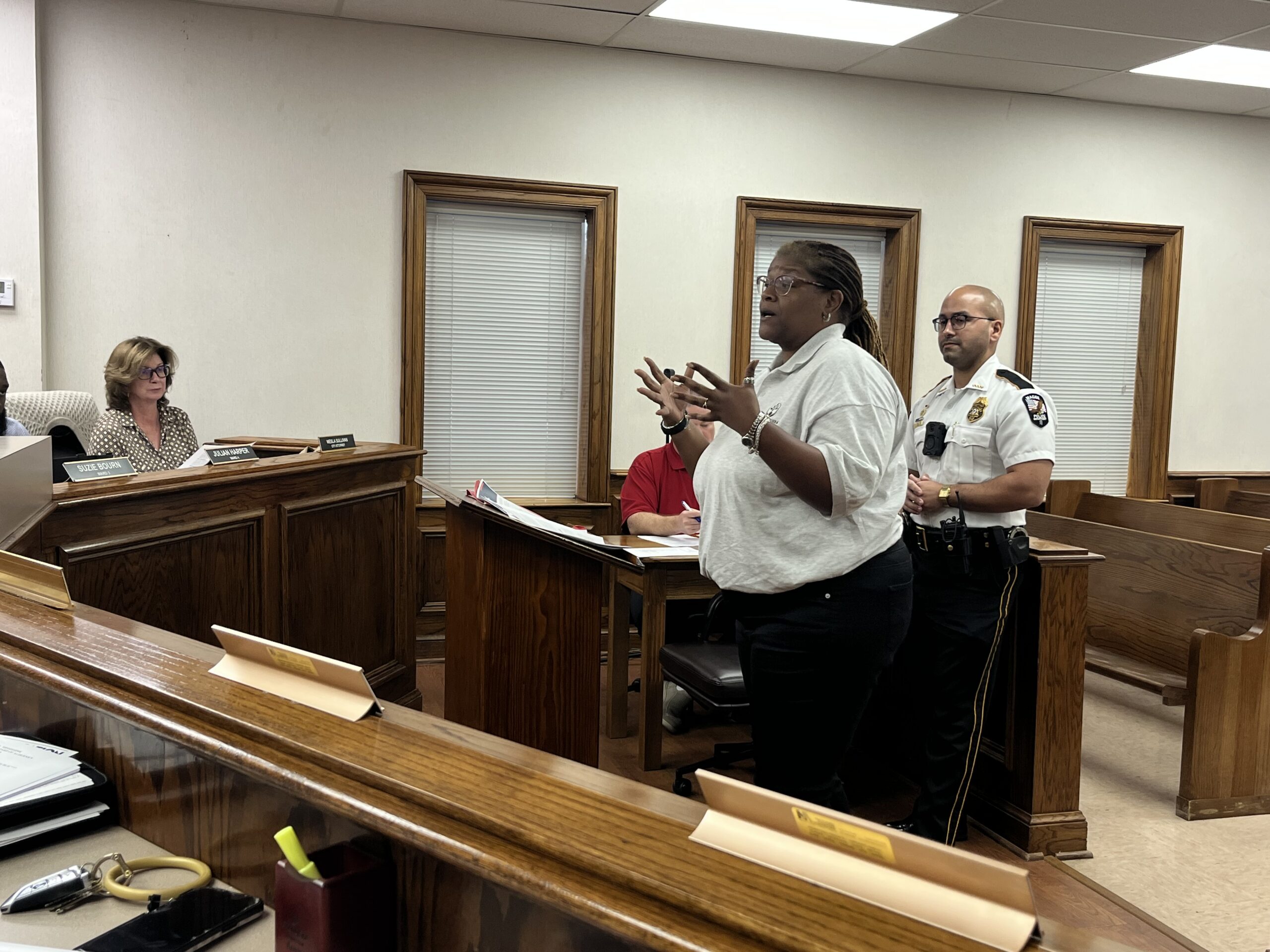 Magee Receives $5 Million Sewer Funding Offer; Board Pursues Downtown Grant, Discusses Sportsplex Internet and Airport Lease