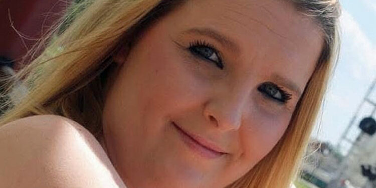 Lindsey Marie Jones, 40