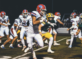 Simpson Academy Cougars Fall to Pillow Academy 21–9